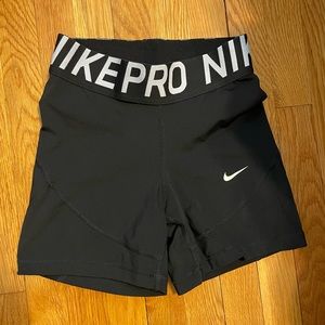 Nike Women's Pro 365 5” Shorts